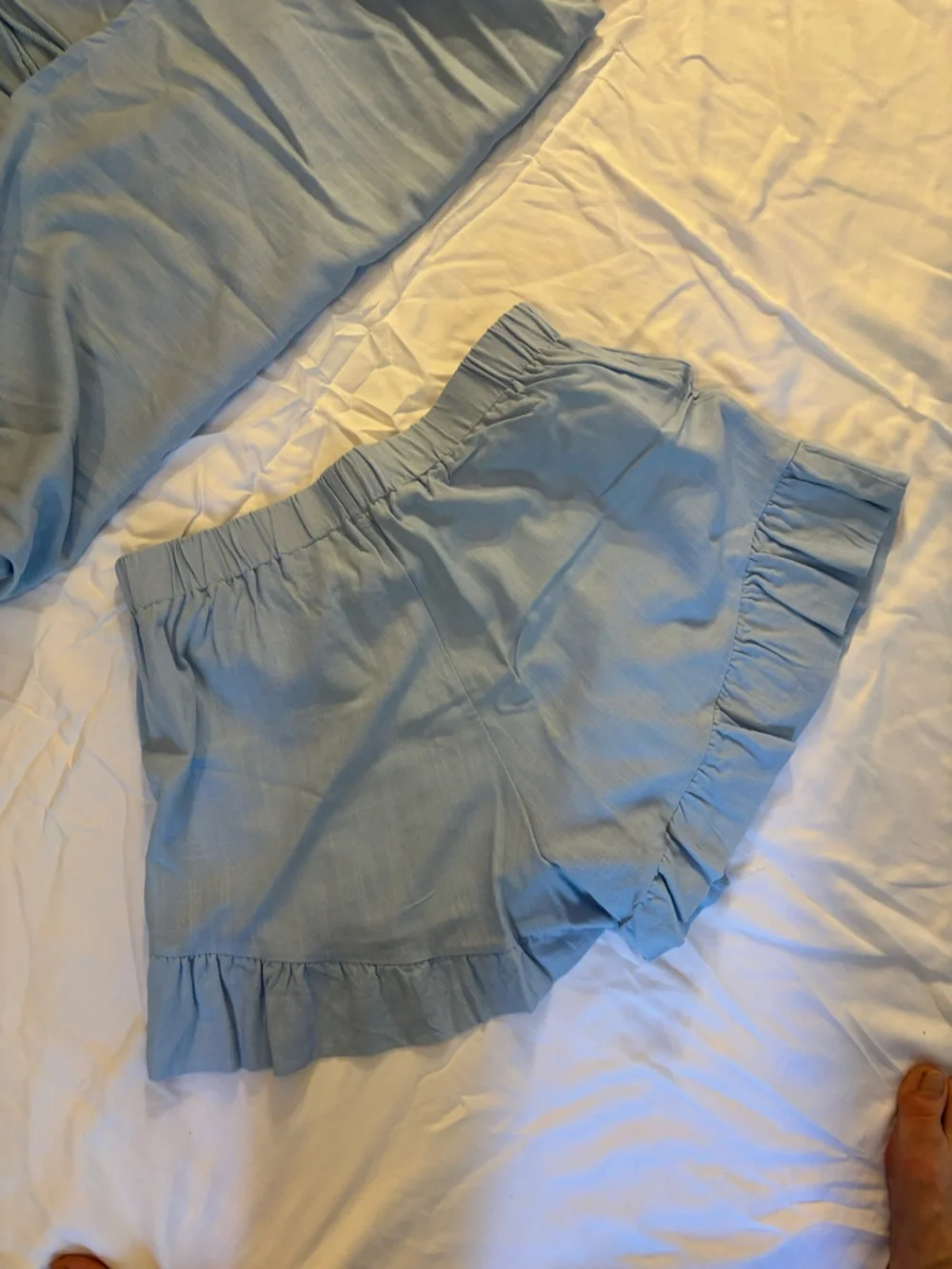 100% Cotton Blue Ruffle Lounge Set Two Piece Shorts & Top Coastal Minimalism L - Picture 3 of 11